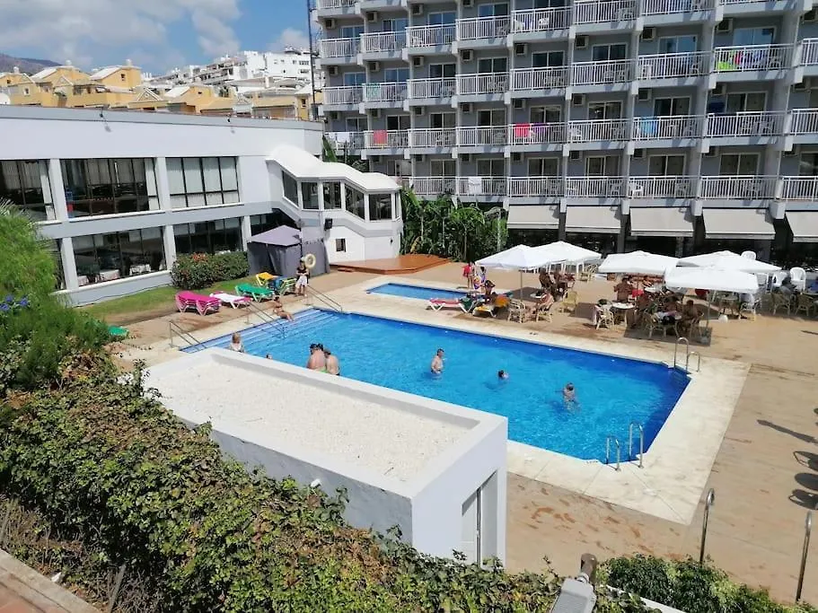 Perfect Location, Beach 50 M Away And Pool 베날마데나코스타 아파트